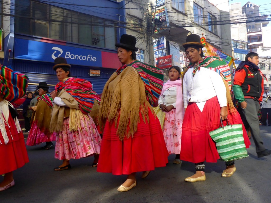 Bolvian women in hats