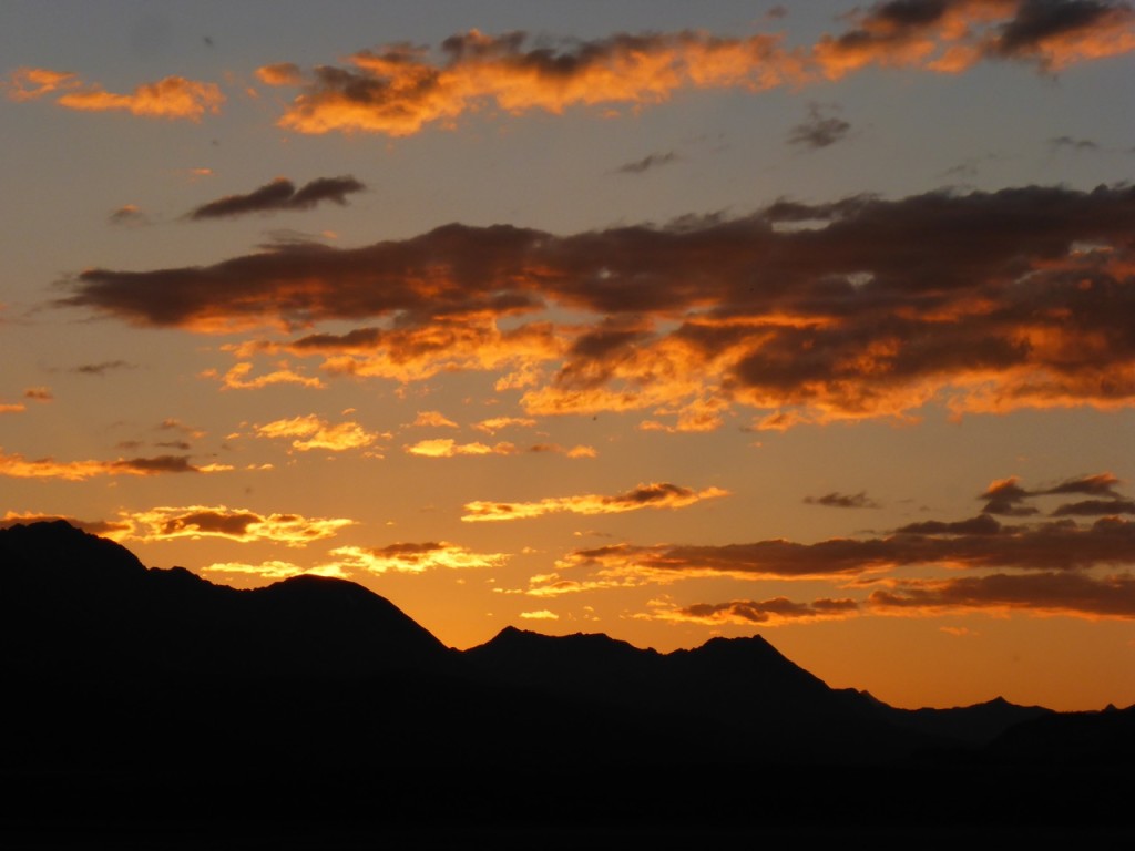 Sunset - Tavan Bodg National Park